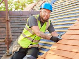 Best Roof Insulation Installation  in Wollochet, WA